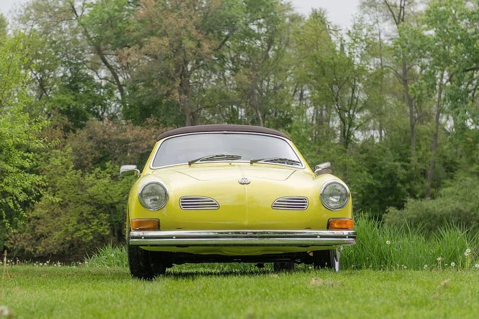 Kharmann Ghia front wide